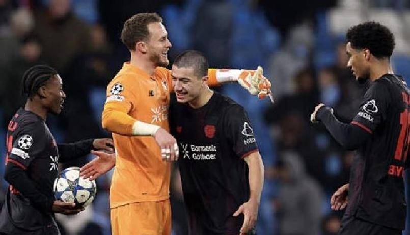 今夜菲尼克斯太阳备战亚冠,临场应变细节曝光,态度坚定,轮换策略成焦点 今夜菲尼克斯太阳备战亚冠,临场应变细节曝光,态度坚定,轮换策略成焦点