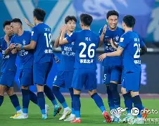 足总杯赛程吃紧，武汉三镇赛后战术微调，悬念犹存，资深球员宣示担当